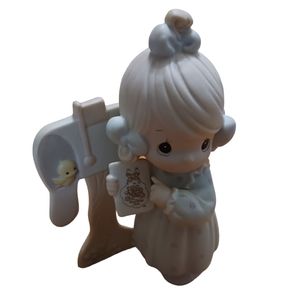 Precious Moments Porcelain Figurine "Sharing The Good News Together" 1990‎